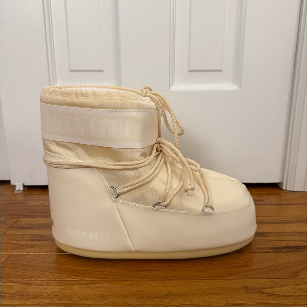 Moon Boot - Icon Low - NWT - Picture 4 of 8